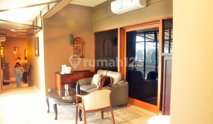 Rumah, 2 Lantai, di Kemang, Jakarta Selatan