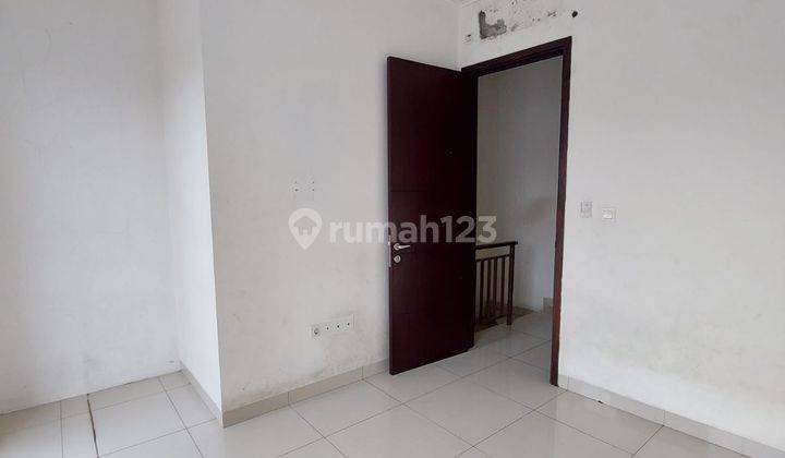 Rumah 2 Lantai di Perumahan Green Vilalge Cipondoh Tangerang 1