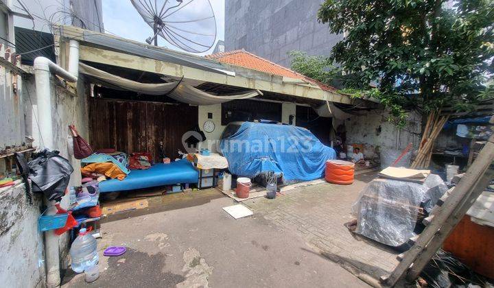 Tanah di Tanjung Duren, Jakarta Barat, Shm, 298 m² 2