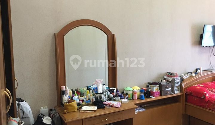 Rumah 2 lantai di Palem Lestari Cengkareng