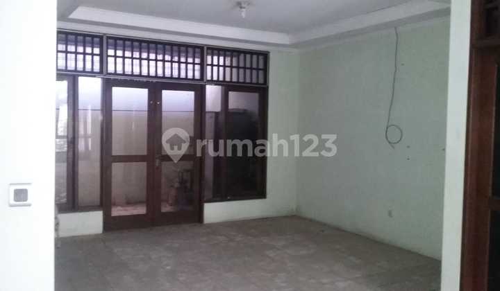 Rumah 1 lantai bagus sudah renovasi di Duta Garden Tangerang 2