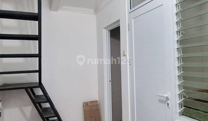 Rumah 2 Lantai Bagus Semi Furnished SHM di Jl Pulau Panjang, Taman Permata Buana, Jakarta Barat 2