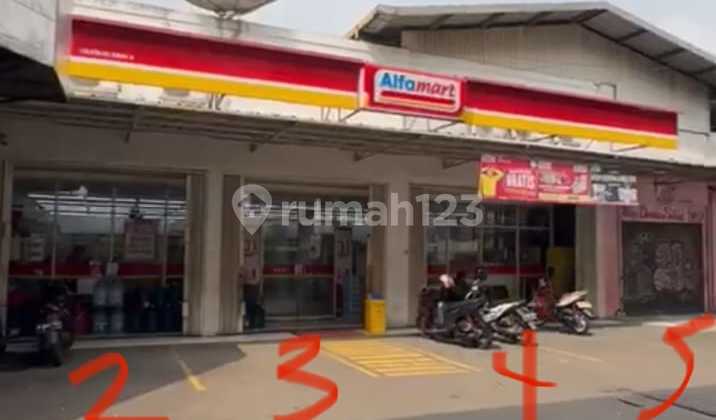 5 attached shophouses in South Jakarta, Pesanggahan, Petukangan. 5 attached shophouses in South Jakarta, Pesanggahan, Petukangan.