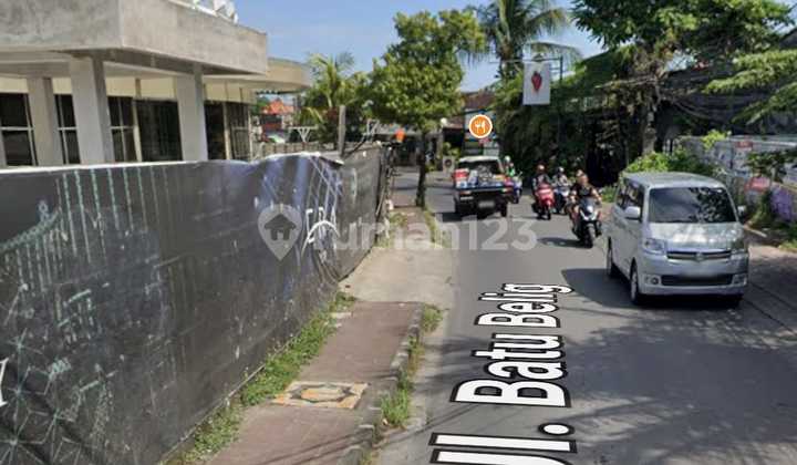 Tanah Komersil Jalan Utama Batu Belig Seminyak Bali