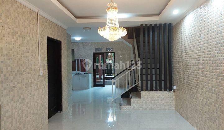 RUMAH CANTIK LINGKUNGAN ONE GATE KEBO IWA UTARA DENPASAR 2