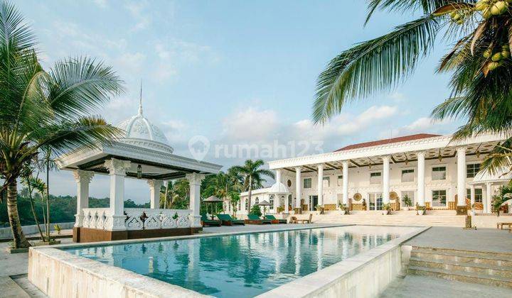 LUXURY VILLA BEACHFRONT PANTAI PASUT TABANAN BALI 2