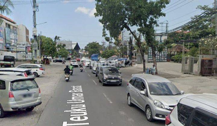 LAND ON THE MAIN ROAD OF TEUKU UMAR BARAT NEXT TO THE BUILDING DEPO 2