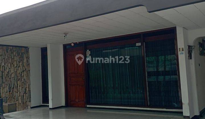 Dijual Rumah Di Tengah Kota Dekat Kebun Raya Bogor 2 Lantai 1