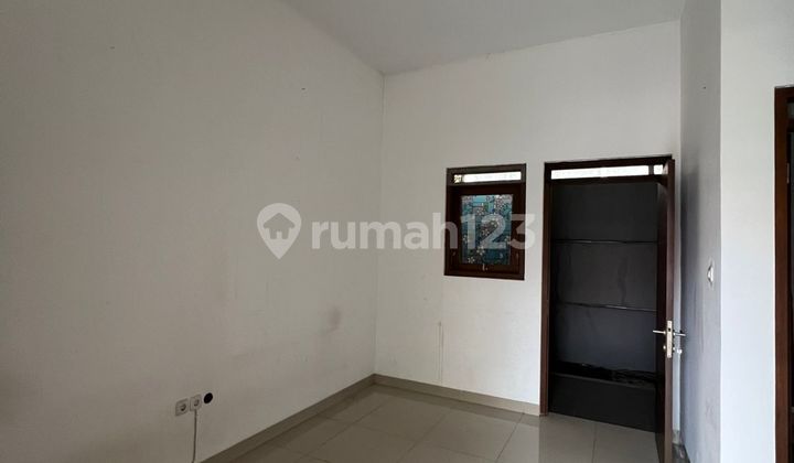 Rumah minimalis di dekat summarecon kota Bandung 2