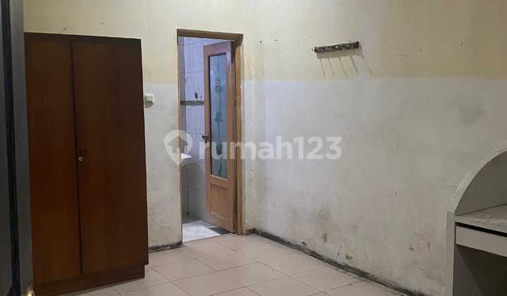 A nice house in Bandung city is for sale, already has SHM. 2