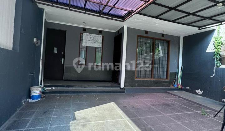 Disewakan rumah 2 lantai sudah siap huni di Bandung