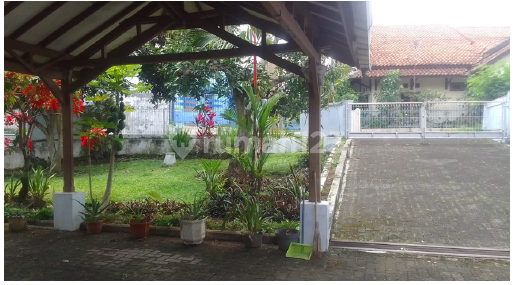 3 Rumah dalam 1 Lahan di Tengah Kota Cimahi 2