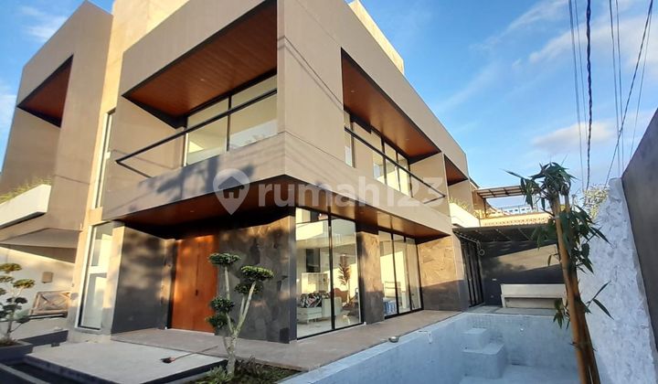 Dijual Rumah sudah ada kolam renang lokasi di Cimahi Citeureup 1