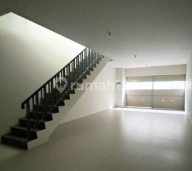 Ready-to-Occupy Shop House for Rent in Kbp City Area, 3 Floors 2