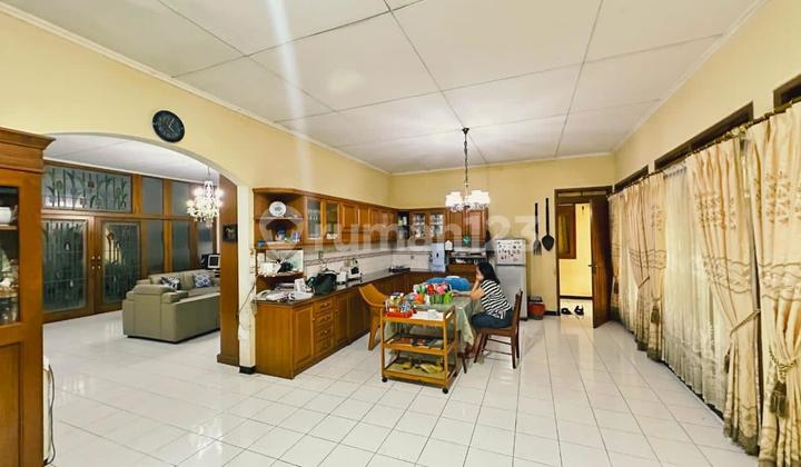 For sale: Main road house in Sukahaji, Bandung, ready to occupy. For sale: Main road house in Sukahaji, Bandung, ready to occupy.