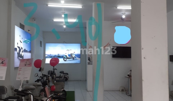 For rent, strategically located shop house suitable for business in Cimahi. For rent, strategically located shop house suitable for business in Cimahi.