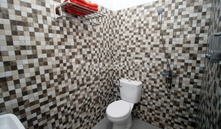 For sale: strategic-positioned female-only boarding house in Jatinangor. 2