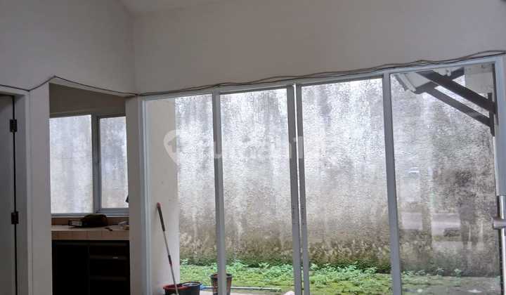 Sewa rumah di Kota Baru Parahyangan ada 3 kamar tidur 2