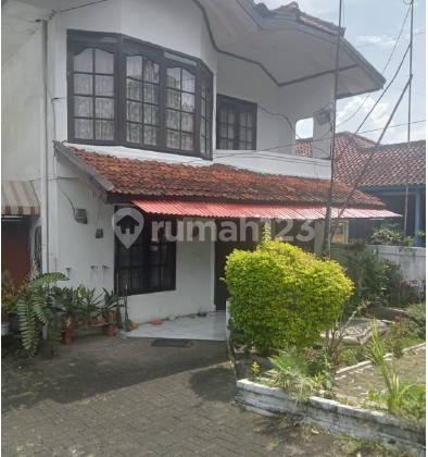 3 Rumah dalam 1 Lahan di Tengah Kota Cimahi 1