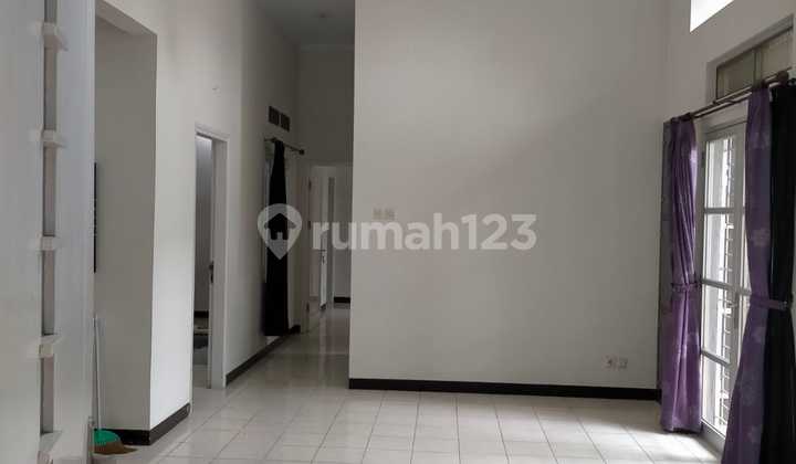 Jual Sewa Rumah di Kota Baru Parahyangan Posisi Hook