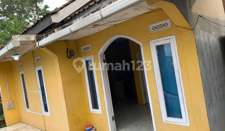 For Sale Cheap House with SHM 2 Buildings Near Main Road 1