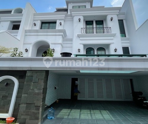 Rumah Mewah Strategis Dekat Citos Mall Cilandak, Jakarta Selatan Rumah Mewah Strategis Dekat Citos Mall Cilandak, Jakarta Selatan