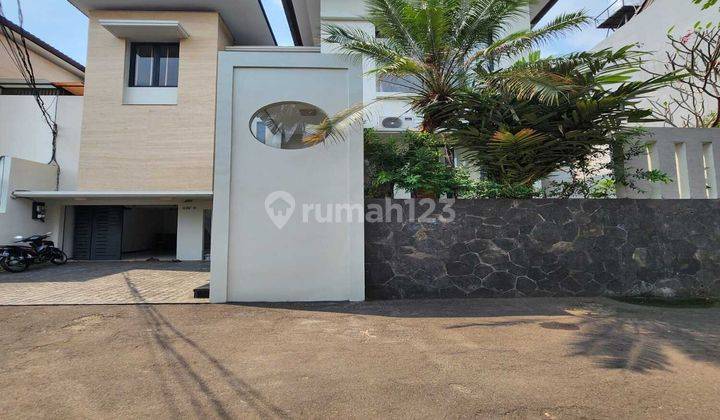 Rumah Bagus Semi Furnished Di Cilandak Dekat Ampera 2