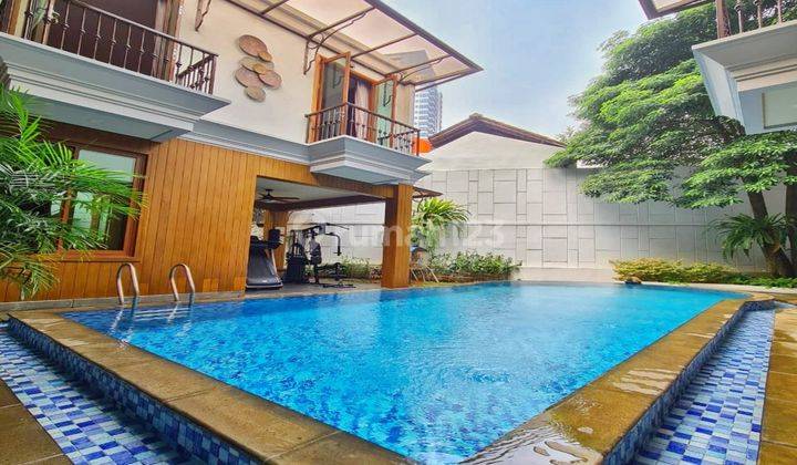 Rumah Modern Tropical Dekat Perkantoran Di Patra Kuningan, Jaksel 1