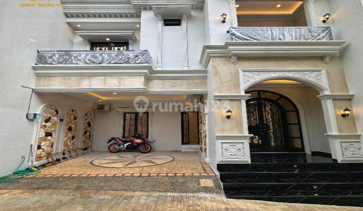 Rumah Baru Siap Huni Dekat Ragunan, Jakarta Selatan 1