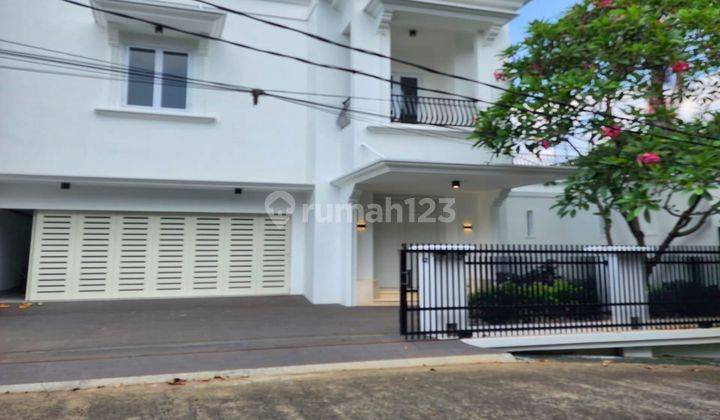 Rumah Keren 2 Lantai Dalam Komplek Di Kemang, Jaksel 1