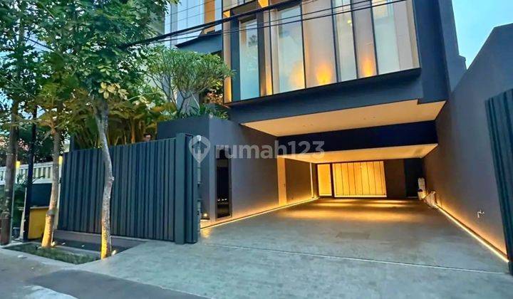 Rumah Mewah Tropical Fully Furnished Di Scbd, Jakarta Selatan 2