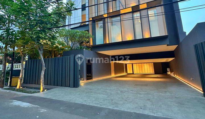 Rumah Mewah Tropical Fully Furnished Di Scbd, Jakarta Selatan 1