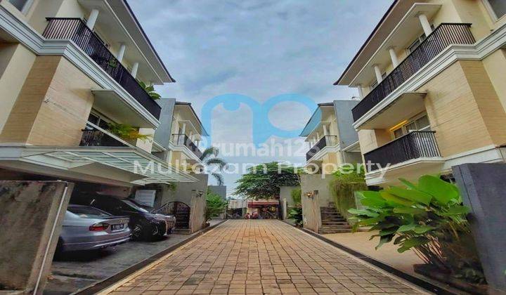 Rumah Dijual Di Pejaten, Dekat Pusat Perbelanjaan Dan Perkantoran 1