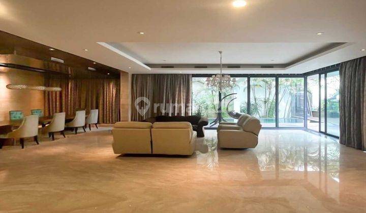 Rumah Eksklusif Di Simprug Senayan, Fasilitas Modern Dan Lengkap 2