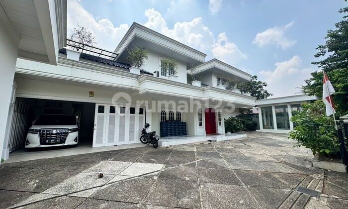 Rumah Mewah Fasilitas Eksklusif di Cilandak, Jakarta Selatan