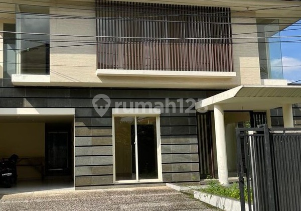 Rumah Modern Minimalis di Cipete, Jakarta Selatan Dekat MRT