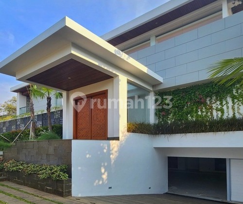 Luxury House with Private Lift in Pondok Indah, South Jakarta 2