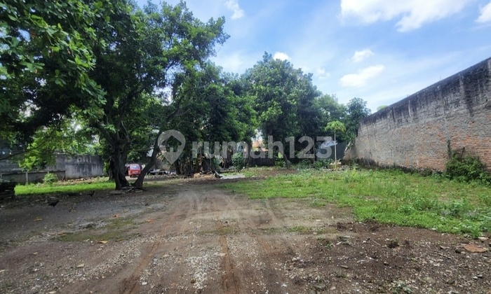 Tanah Luas 2,490 M2 di Cilandak Jaksel Dekat Fasilitas Umum