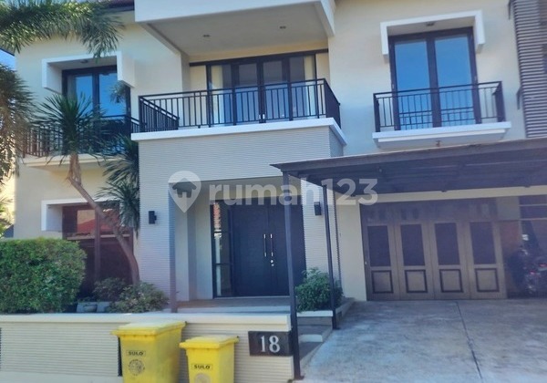 Rumah Mewah Cipete Ada Kolam Renang & Backyard, Dekat MRT, Jaksel Rumah Mewah Cipete Ada Kolam Renang & Backyard, Dekat MRT, Jaksel