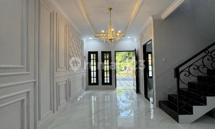 Modern Minimalist House One Step to Brigif Jagakarsa Toll Road, South Jakarta 2
