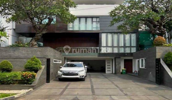 Rumah Eksklusif Di Simprug Senayan, Fasilitas Modern Dan Lengkap 2