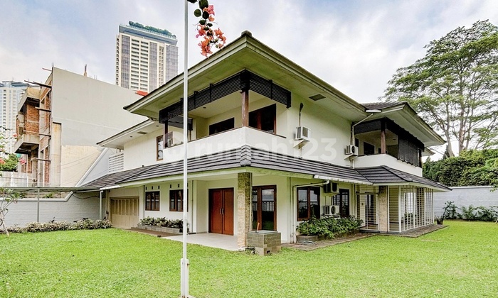 Rumah Mewah Simprug Jakarta Selatan Dekat Senayan City