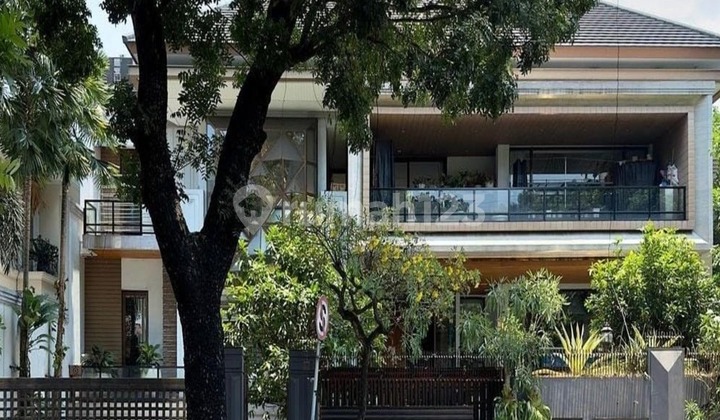 Rumah Mewah Full Marmer di Pakubuwono Dekat Pusat Bisnis Jakarta