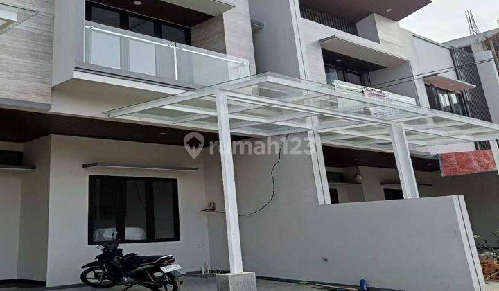 Dijual Rumah Bagus Lingkungan Asri di Kebayoran Baru, Jaksel 1