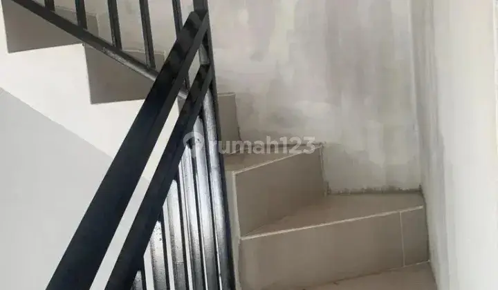Rumah cantik 2 lantai tipe scandinavian di depok 4