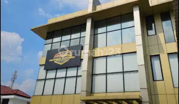 Affordable Building on Jombang Raya Street, Bintaro, South Tangerang