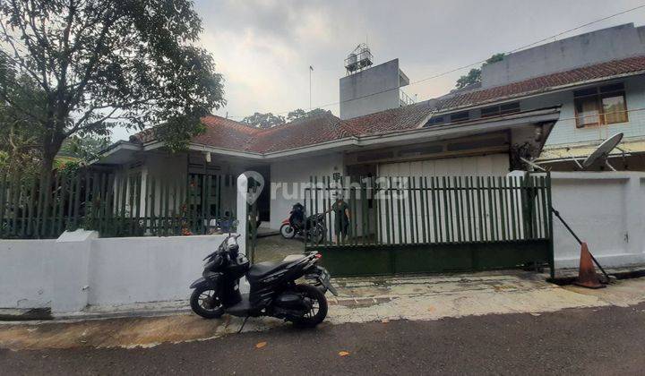 Rumah lama terawat dan asri sayap pasteur 1