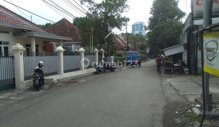 Rumah kolonial desain modern di tengah kota bandung 2