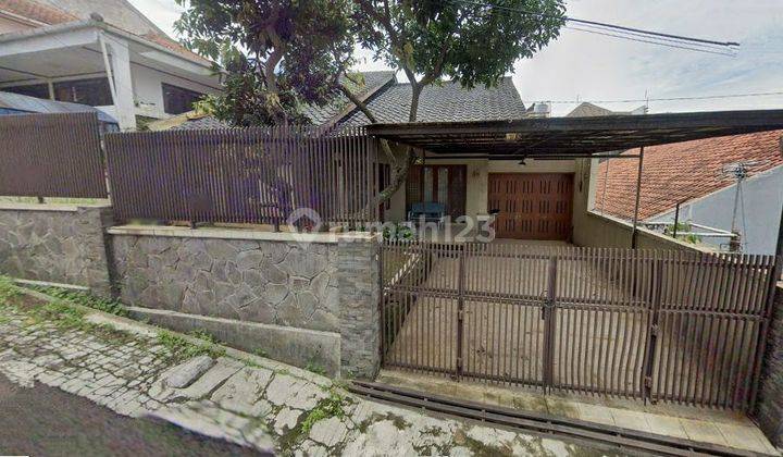 Rumah di Dalam Komplek di Cigadung Bandung 1