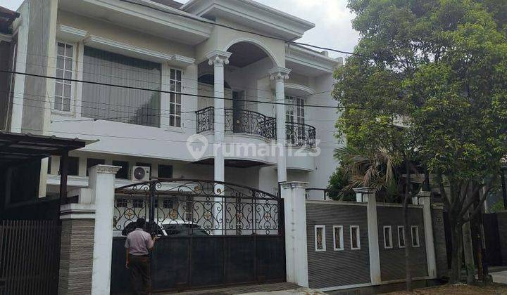 Rumah Mewah di Komplek Batununggal Indah  1